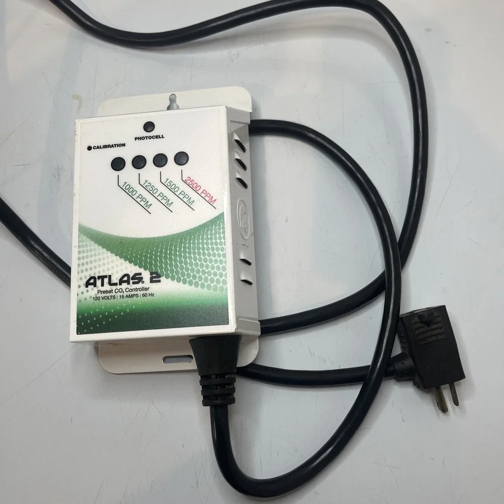 Titan Controls Atlas 2, Preset CO2 Monitor/Controller